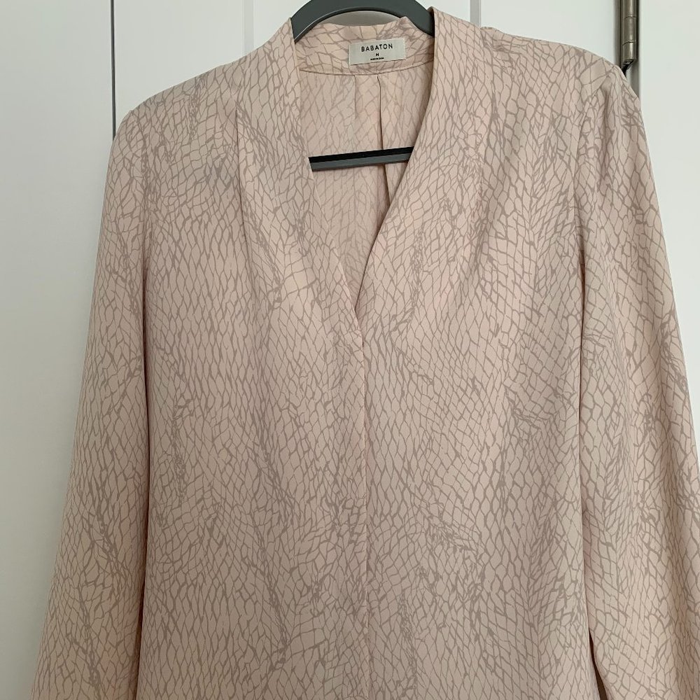 Babaton Cream with Grey Print Collarless Blouse